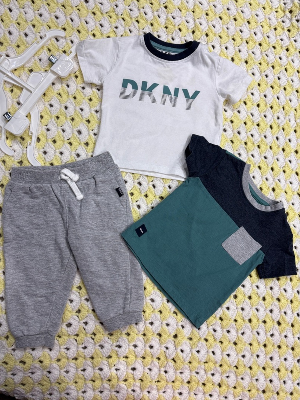 DKNY White with Teal Logo + Teal & Navy Pocket Tees & Gray Joggers Kids Set 12M!